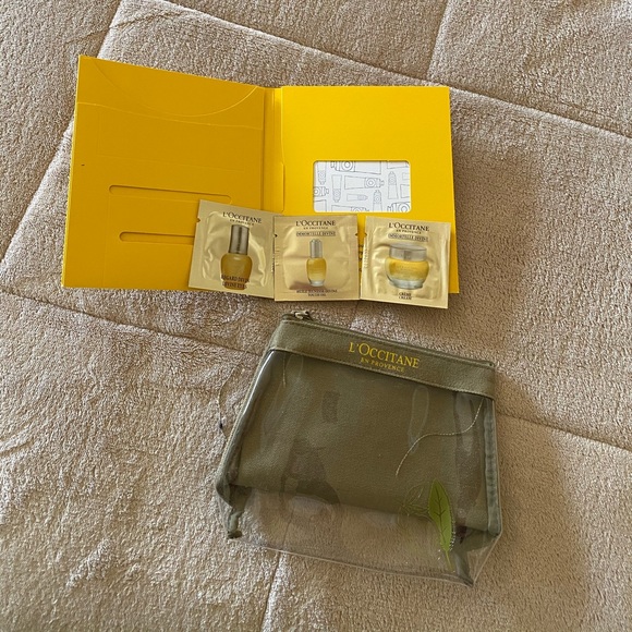 L’Occitane En Provence Cosmetic Bag & 3 Samples - Picture 1 of 5
